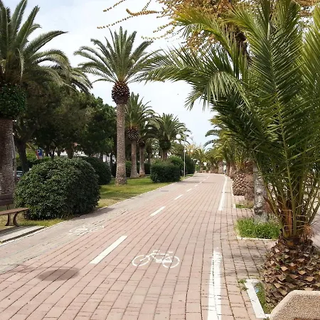 Tiziana Beach Apartment *