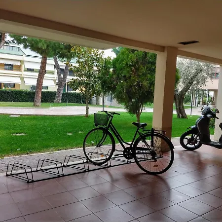 Tiziana Beach Apartamento *