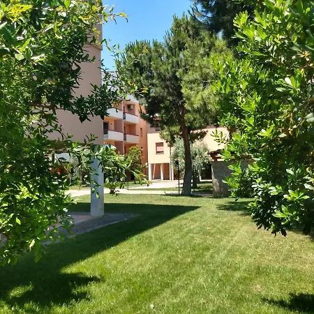 Tiziana Beach Apartamento *