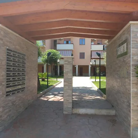 Tiziana Beach Apartamento *